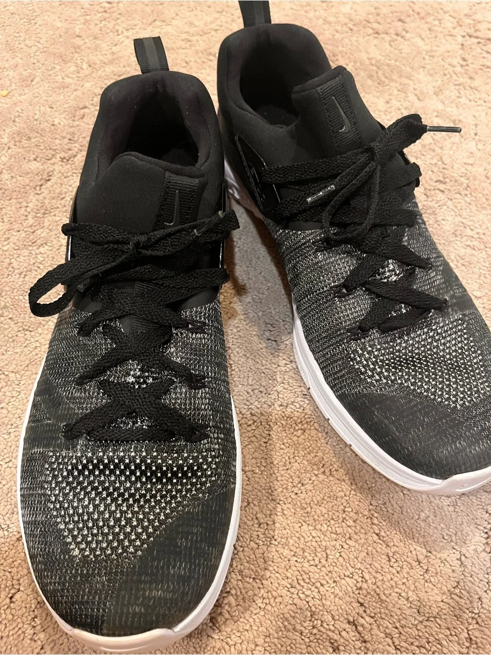 Nike Women’s Metcon Flyknit 3 size 12